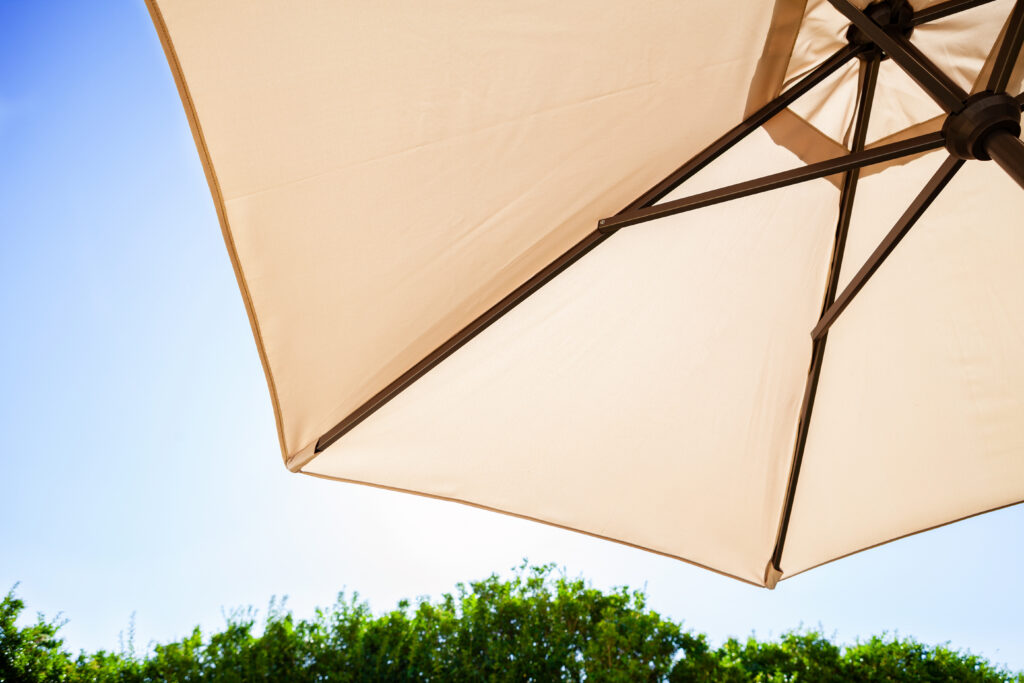 Le parasol : une protection contre le soleil pendant les journées chaudes